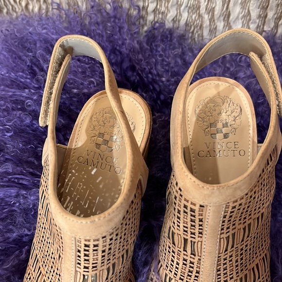 EUC Vince Camuto Booties - Picture 3 of 5